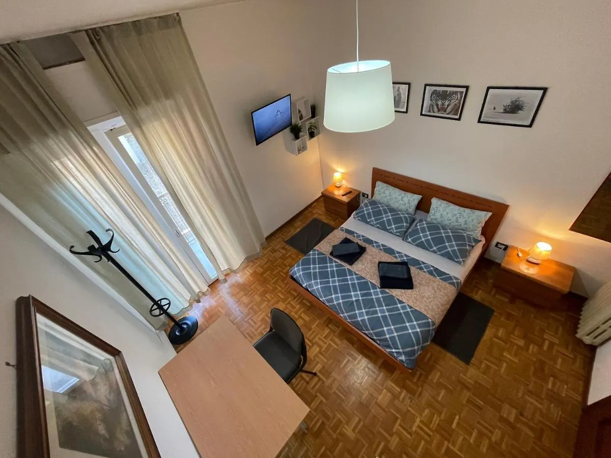 Eva Capital Guest House Modena 0*,